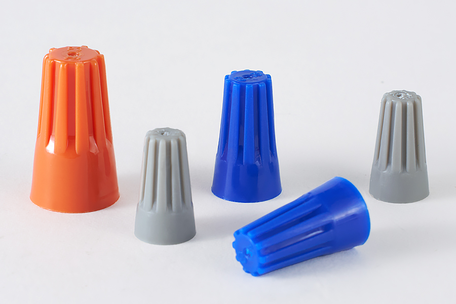 CONECTOR COLORID TORNILLO EN EL CIENE